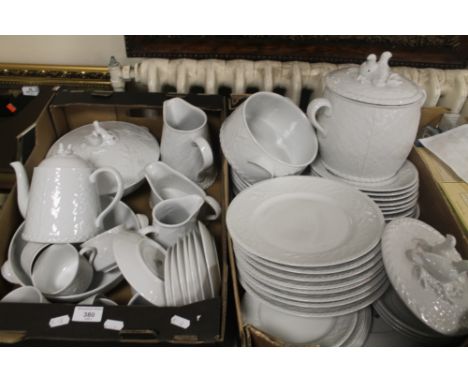 TWO TRAYS OF ROYAL WORCESTER GOURMET TEA &amp; DINNERWARE