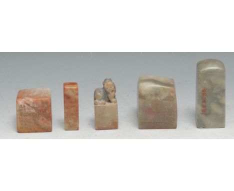 A Chinese soapstone seal, inscribed to two faces with verse, 5.5cm highl others (5) 