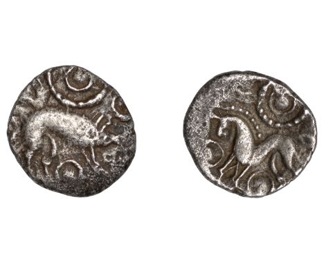 CORIELTAUVI, Early Uninscribed issues, silver Unit, Proto-Boar type, boar right, large solar-rosette above, small rosettes ar