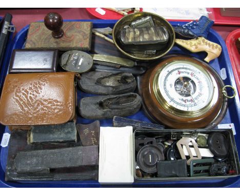 Banjo Barometer, cut throat razor; snuff boxes, blotter, mirror and other collectables:- One Tray.