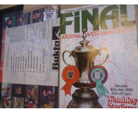 1980 FA Cup Final Football Autographs: Cover of final programme only which is signed by the Arsenal team and 4 West Ham playe