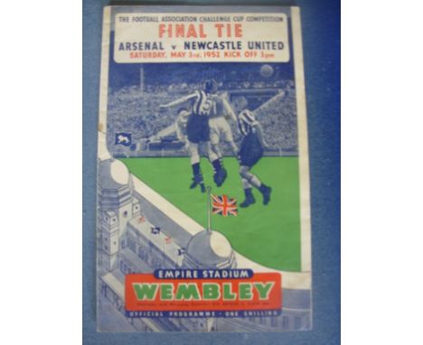 1952 FA Cup Final Football Programme: Newcastle United v Arsenal played at Wembley 3rd May 1952 in good condition, no writing