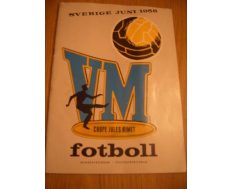 1958 Football World Cup Tournament Brochure: Souvenir programme reproduced after finals with fascimile autographs of both tea