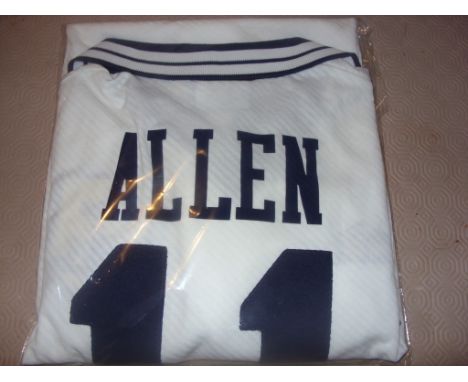 Paul Allen Match Worn Tottenham Shirt: Number 11 and Allen to rear. Home shirt worn in 93/94 with premiership badging to arms