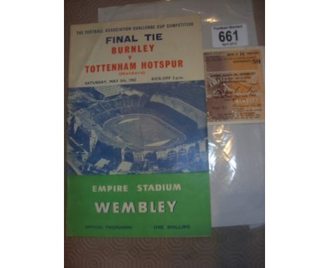 1962 FA Cup Final Programme + Ticket: Very good for the match between Burnley and Tottenham with programme having small split