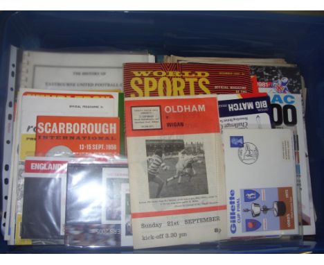 Sporting Memorabilia Box: Not to be missed as covers Boxing, Cricket, Cycling including many magazines from the mid 50s onwar