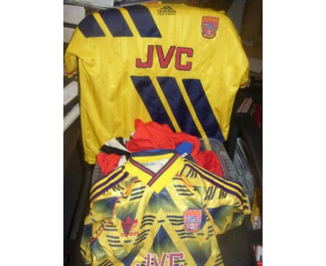 Football Shirt Collection: Includes Arsenal and AC Milan mainly in kids sizes in various conditions a few being t shirts. Ins