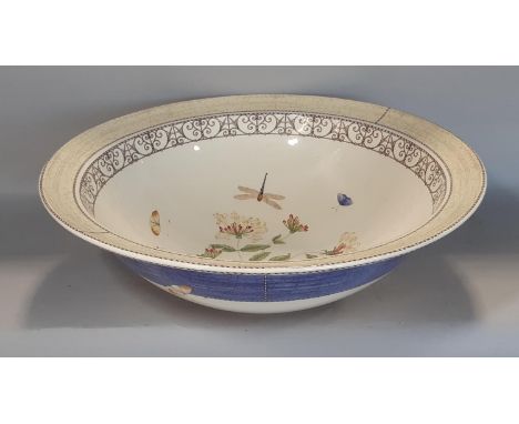 A large Wedgwood Sarah's Garden pattern basin, 44cm diameter 