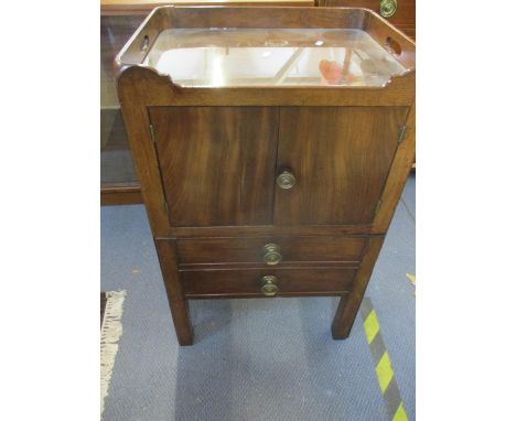 A Georgian tray topped commode, internals altered, 81 h x 51 w x 42cm dLocation: RWB 