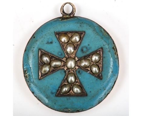 A Victorian split-pearl and blue enamel locket pendant, unmarked gold settings, pendant diameter 21.7mm, 3.9gSeveral edge chi