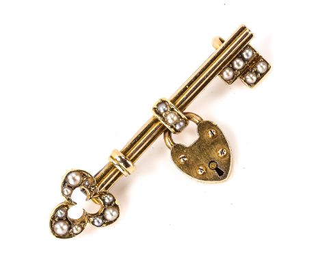 A Victorian pearl 'key to my heart' sweetheart brooch, unmarked gold settings with padlock drop, key length 39.8mm, 3.4gNo da