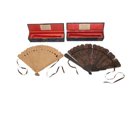CHINESE BOXED TORTOISESHELL & SANDALWOOD FANS - HOACHING. Two interesting boxed fans, including a Canton tortoiseshell and sa