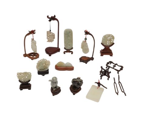 COLLECTION OF 20THC JADE DISCS &amp; ASSORTED ITEMS - INCLUDING SIGNED 'RAM' PLAQUE. A mixed lot of 20thc jade and hardstone 