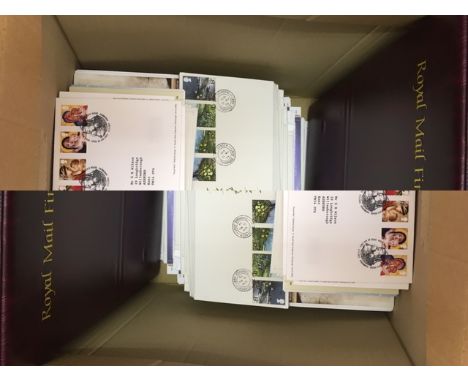 GREAT BRITAIN FIRST DAY COVERS : Eight Royal Mail FDC albums of covers plus loose from 1973 through to about 2015 (100's)