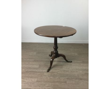 GEORGE III OAK CIRCULAR TEA TABLE, on a pillar support and tripod cabriole legs, 69cm diameter