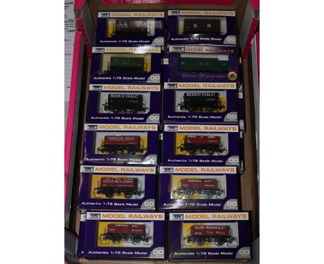 24 Dapol Model Railways Freight Wagons. 2x SR cattle wagons, LBSC cattle wagon, 16 open wagons including multiples - Medway C