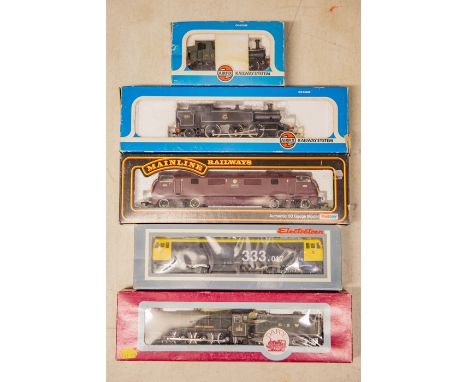 5 OO gauge/HO gauge locomotives. Electrotren Renfe Co-Co diesel locomotive, 333.017. 2x Airfix – BR 2-6-2T 6167 and a GWR 0-4