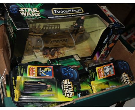 A quantity of Star Wars Power of the Force figures etc by Kenner. Hoth Rebel with laser cannon, Mace Windu, Darth Vader, ASP-