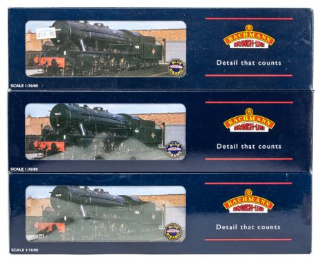 3 Bachmann OO (2 ex WD) austerity 2-8-0 tender locomotives. LNER 3085 (32-254), BR 90275 (32-251) both in black livery. Plus 