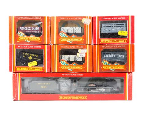 A quantity of Hornby Railways. 2x Southern Schools class 4-4-0 tender locomotives-  Cranleigh 936 (R132) and Repton 926 (R683