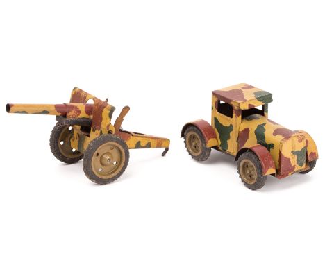 A rare pre WW11 (late 1930’s) Tipp & Co. tinplate military tractor unit and field gun. Both finished in light brown, dark bro