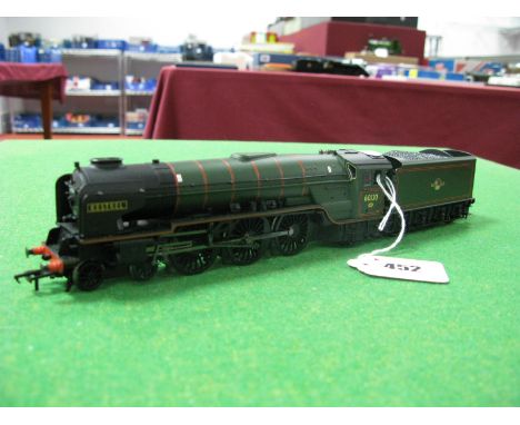 Bachmann "OO" Gauge/4mm Ref. 31-555 Class A1 4-6-2 Steam Locomotive and Eight Wheel Tender, BR green "Kestrel", R/No. 60130, 