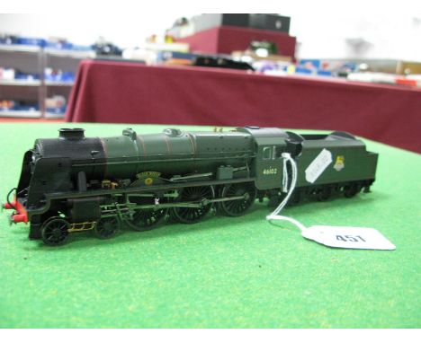 Hornby "OO" Gauge/4mm Ref 2626 4-6-0 Steam Locomotive and Six Wheel Tender, Royal Scot class 7P "Black Watch", BR green, R/No