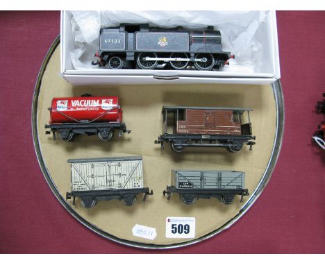 Hornby Dublo 3 Rail Class N2 0-6-2 Tank Steam Locomotive, BR black R/NO 69533, repainted to a very good standard, custom boxe