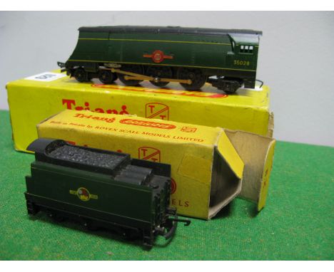 Triang "TT" Gauge Ref T93 Merchant Navy Class 4-6-2 Steam Locomotive and Six Wheel Tender, BR green "Clan Lines", R/No 35028,