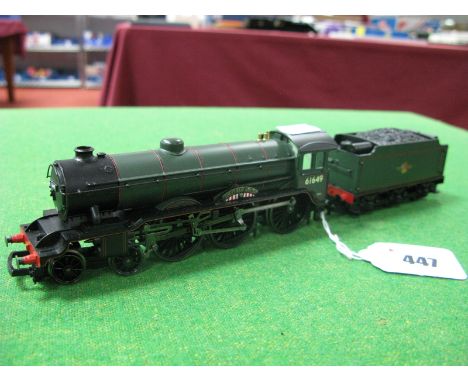 Hornby "OO" Gauge/4mm Ref R2038D Class B17 4-6-0 Steam Locomotive and Six Wheel Tender, BR green, "Sheffield UNited", R/No. 6