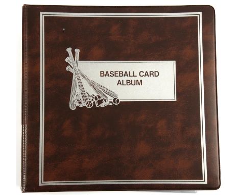 2 Binders of World Series 2004 Baseball Cards and Major League Baseball cards - Collection of World Series American Baseball 