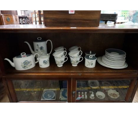 A Susie Cooper 'Glen Mist' pattern part tea and coffee service, (s.d.).&nbsp; 