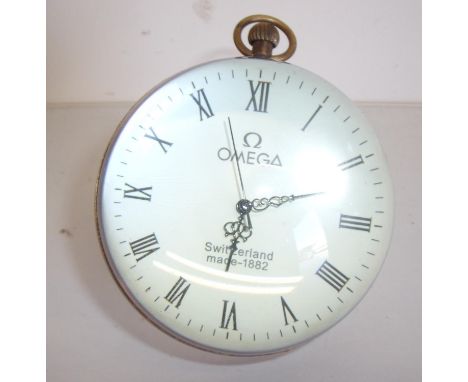 Bulls eye glass globe desk clock (diameter approx. 8cm) 