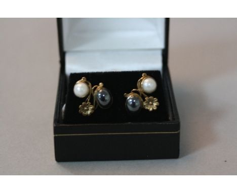 A PAIR OF 9CT OPAL AND SEED PEARL EARRINGS