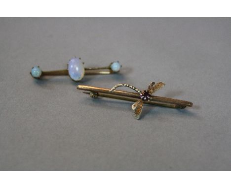 A 9CT OPAL SET BROOCH, together with a dragon fly brooch (2)