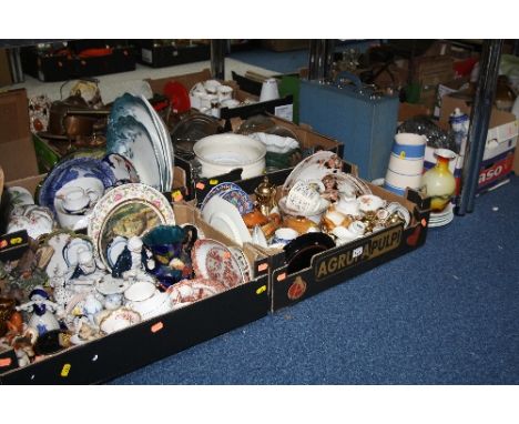 FIVE BOXES AND LOOSE CERAMICS, GLASS, BREXTON PICNIC HAMPER, etc, to include spode etc