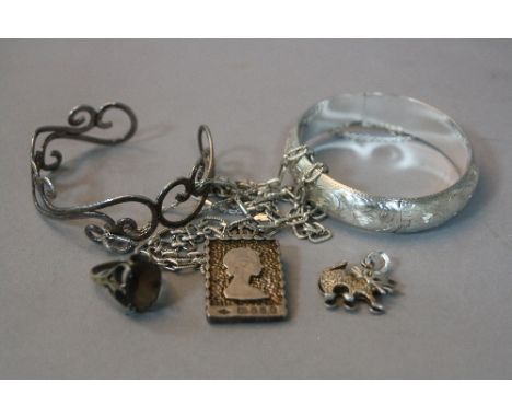 A BAG OF MIXED SILVER JEWELLERY, to include bangles, necklace, ring etc