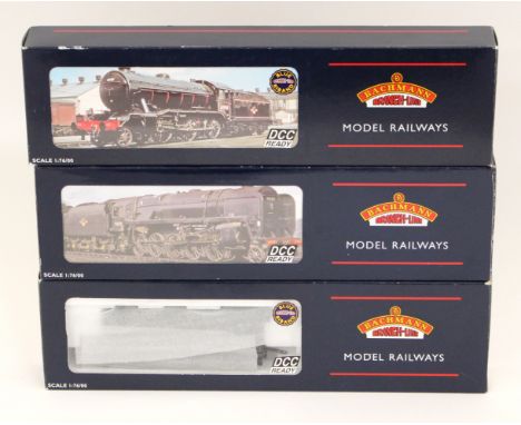 Bachmann: A boxed 'Aberdonian' locomotive, Class A1 60158, BR Green, 32-551, boxed V2 'Green Arrow', Green 60800 locomotive, 