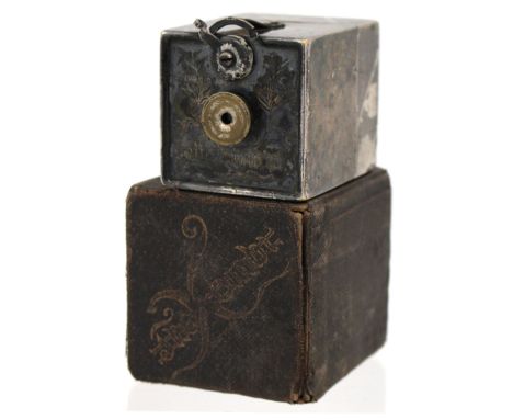 The Kompi: An American camera, made by Alfred C. Kemper, Chicago, combined with graphoscope, introduced in 1893 the Kombi was