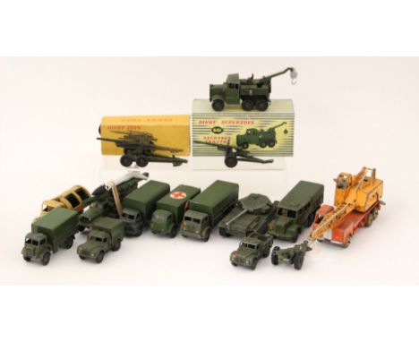 Dinky: One small box of assorted Dinky military vehicles to comprise: 661 Recovery Tractor, 80E Obusier De 155 A.B.S. 622 10 