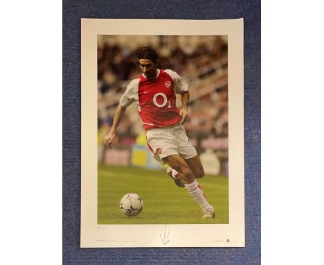 Robert Pires Arsenal signed 16 x 23 coloured limited edition big blue tube print. Print shows player of the year 2002, Robert
