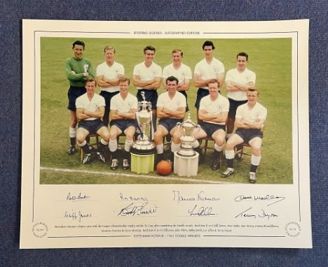 Peter Baker, Ron Henry, Maurice Norman, Dave Mackay, Cliff Jones, Bobby Smith, Les Alan and Terry Dyson Tottenham Multi signe