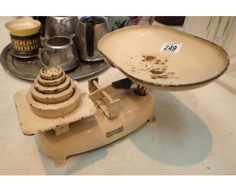 Set of vintage kitchen scales