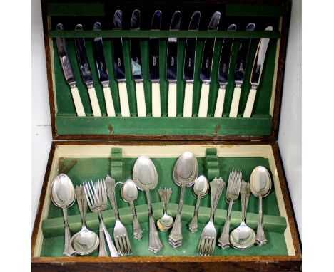 A matched silver Albany patterned part flatware service, comprising:- six table forks by Walker & Hall, Sheffield 1921, 19.25