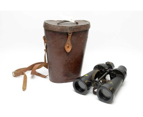 A pair of British military binoculars, by Barr &amp; Stroud, C.F.41, A.P. No.1900A, Serial No.34980, with patent numbers and 