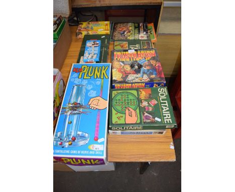 QUANTITY OF VARIOUS VINTAGE GAMES INCLUDING KERPLUNK, FRUSTRATION AND EARLY 80S FOOTBALL STICKER ALBUMS
