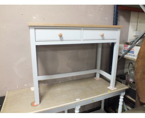 A MODERN PAINTED 2 DRAWER CONSOLE TABLE W 100 CM