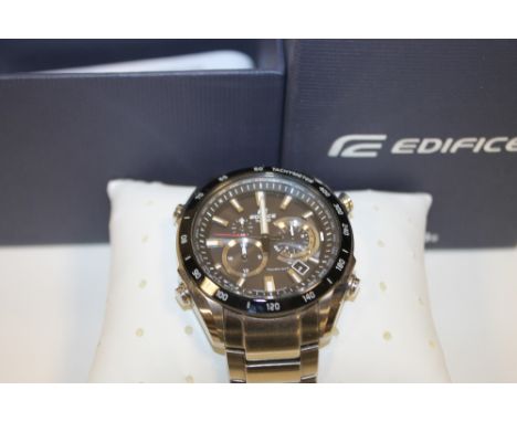A BOXED GENTS CASIO EDIFICE WRISTWATCH 