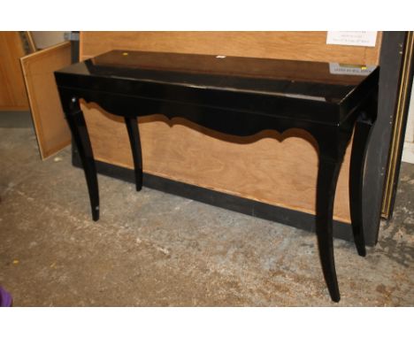A MODERN BLACK GLOSS CONSOLE TABLE W 135 CM