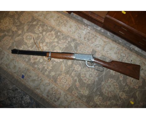 A VINTAGE DAISY HEDDON 3030 BUFFALO BILL SCOUT GUN